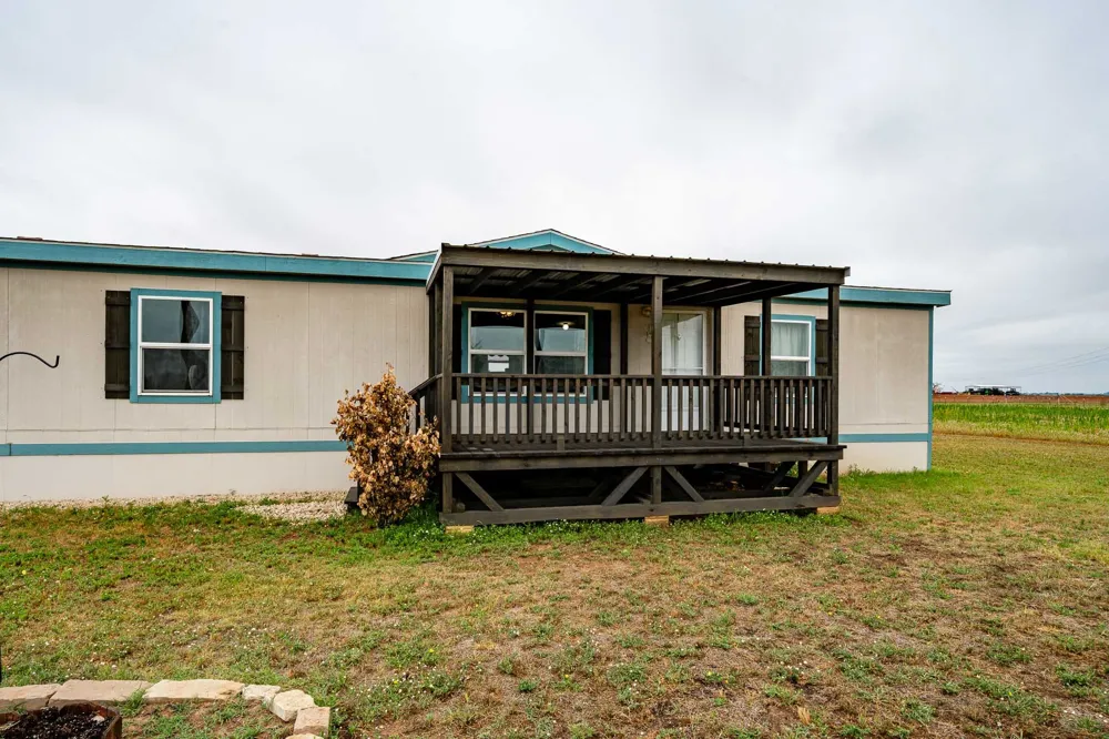 3923 CR 322 Hawley, TX 79525