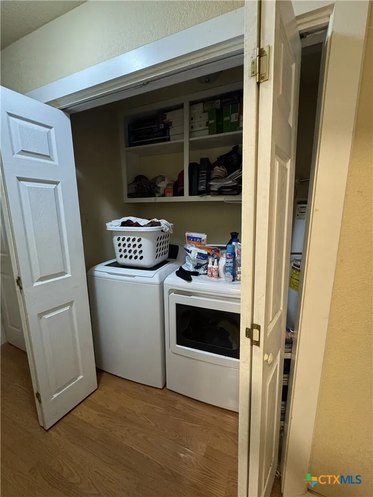 636 E Kempner Street Mabank, TX 75147