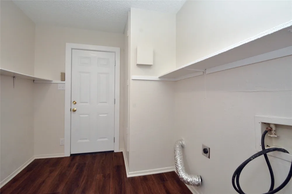 11314 Walnut Ridge Drive #B Austin, TX 78753