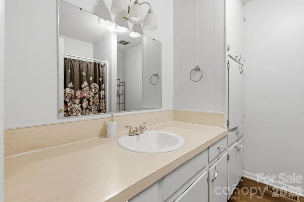 304 Shady Lane Norwood, NC 28128