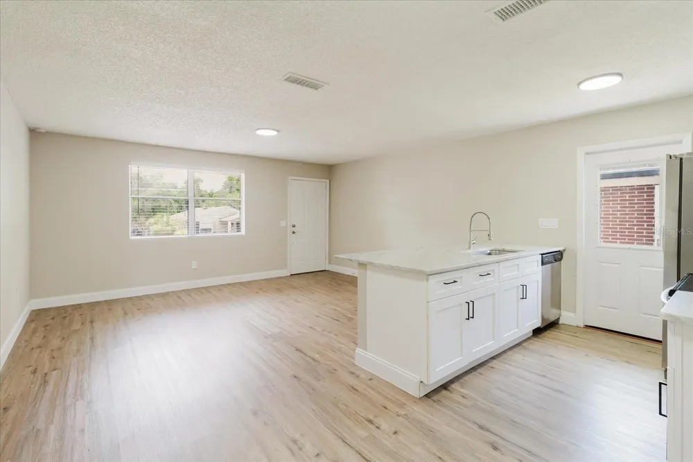 1134-1136 GILMORE AVENUE Lakeland, FL 33805