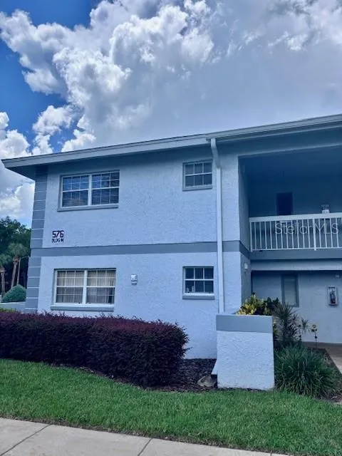 576 FAIRWAYS LANE #M104 ocala, FL 34472