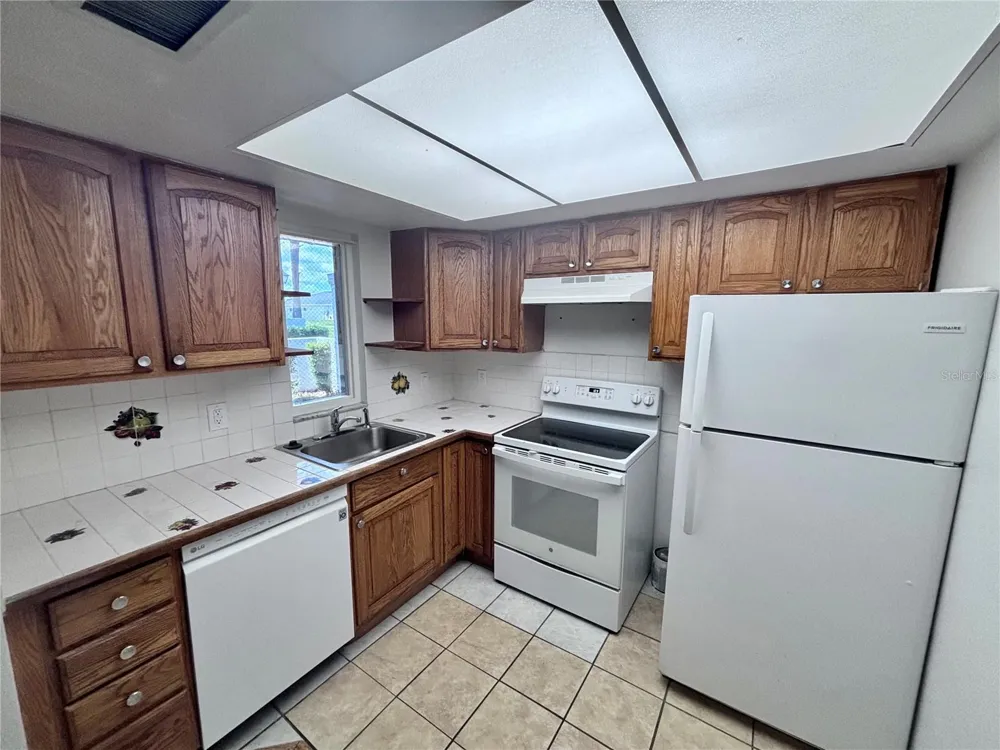 576 FAIRWAYS LANE #M104 ocala, FL 34472