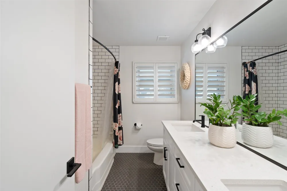5721 Louise Lane Austin, TX 78757