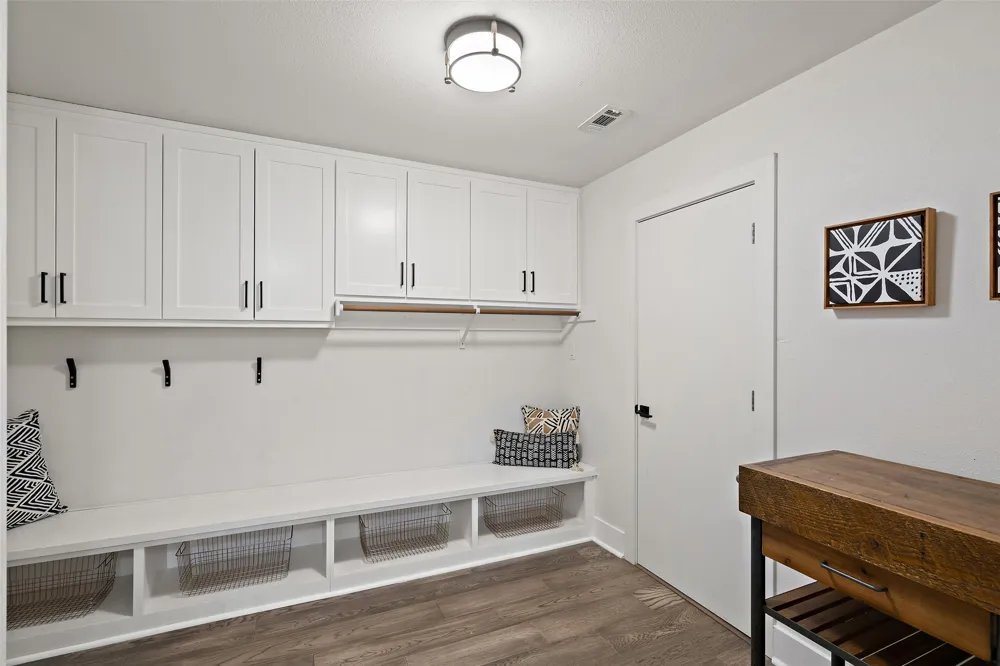 5721 Louise Lane Austin, TX 78757