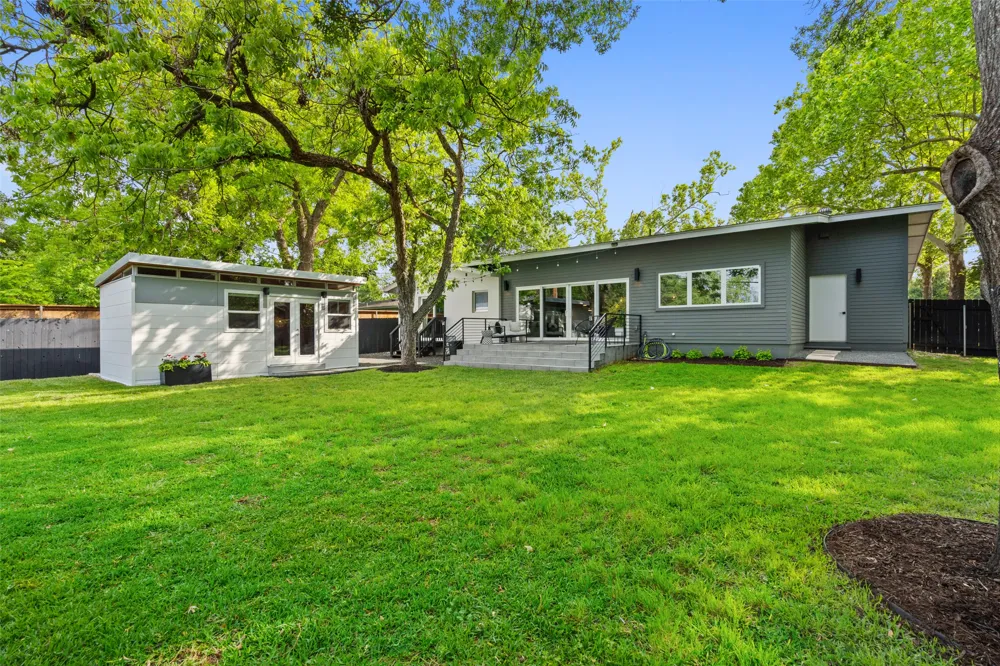 5721 Louise Lane Austin, TX 78757