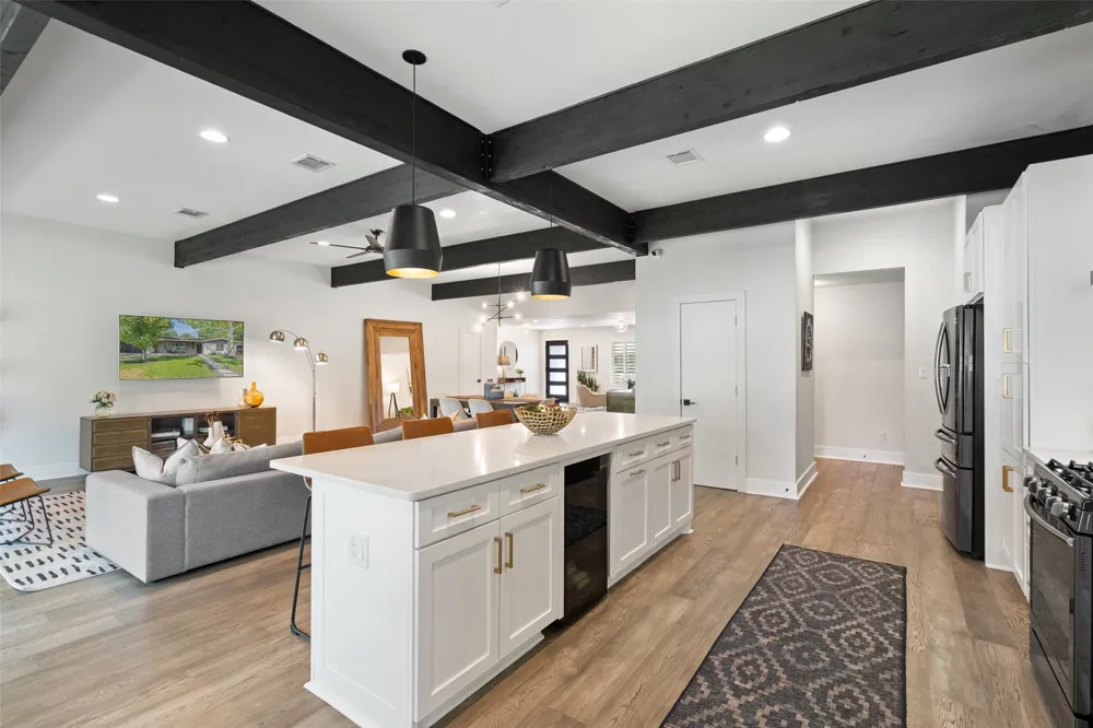 5721 Louise Lane Austin, TX 78757