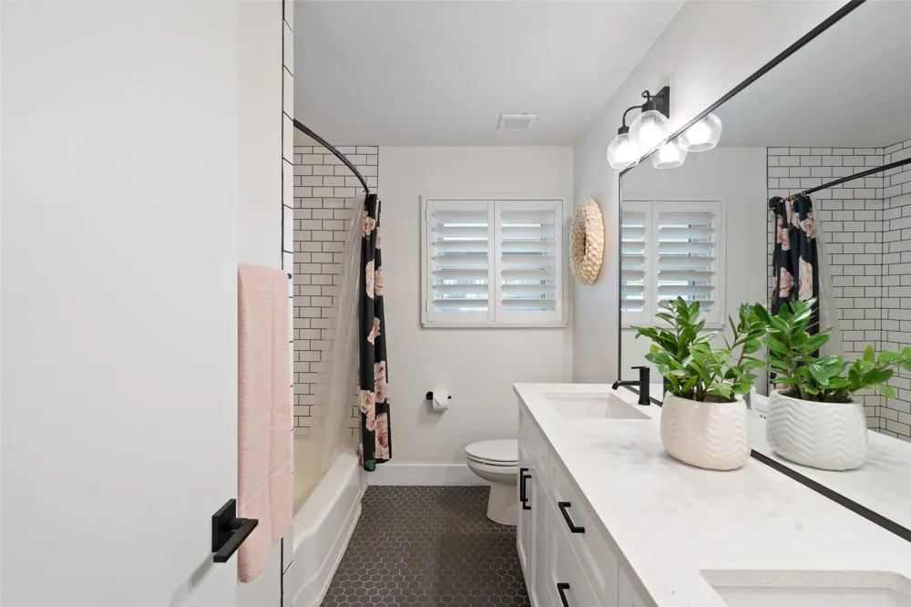 5721 Louise Lane Austin, TX 78757