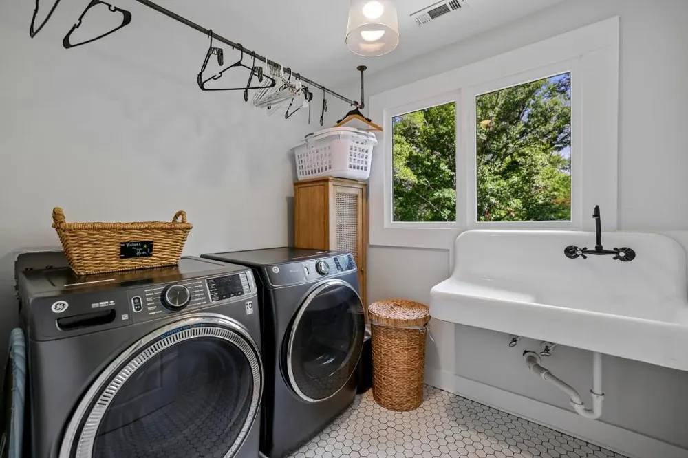 1060 Woodland Avenue SE Atlanta, GA 30316