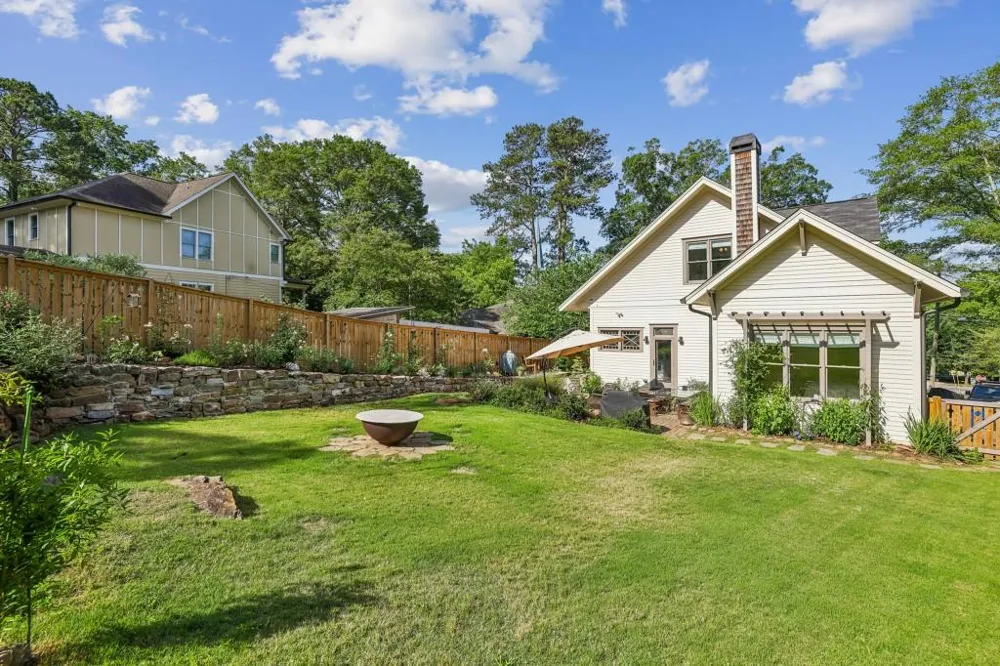 1060 Woodland Avenue SE Atlanta, GA 30316