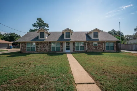 1304 Steve Street