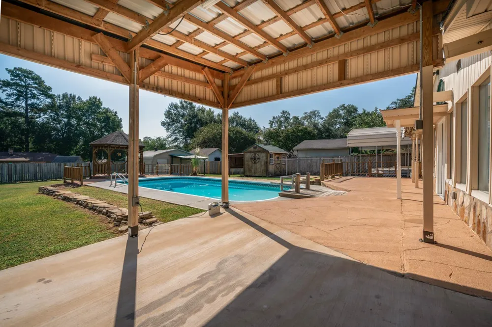 1304 Steve Street White Oak, TX 75693