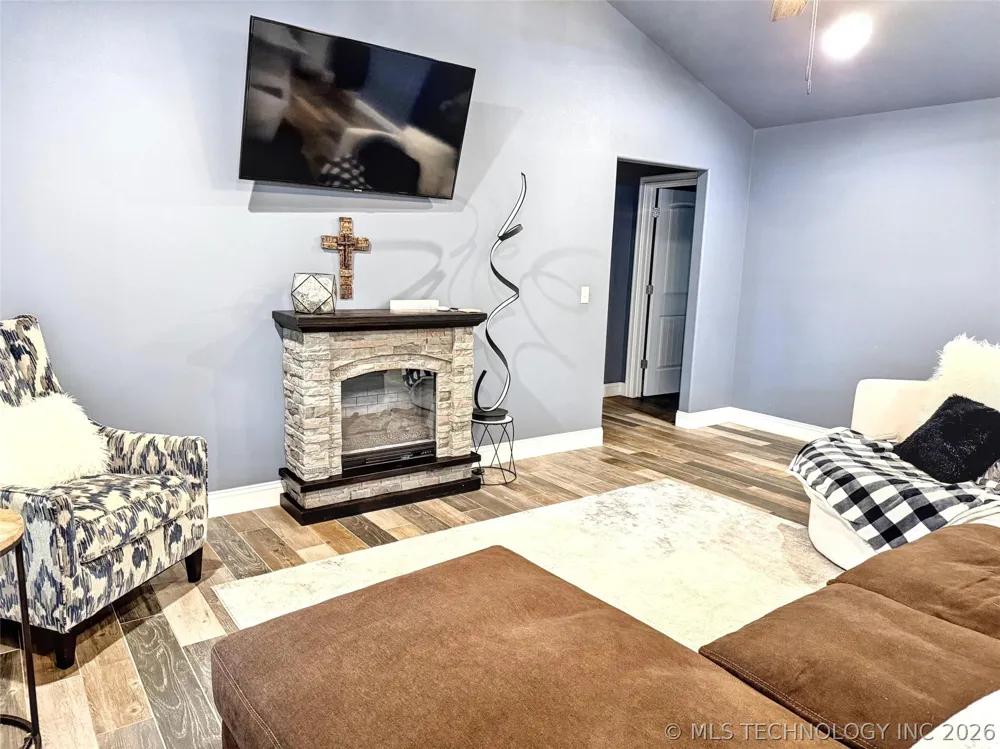 4236 Highland Drive Tahlequah, OK 74464