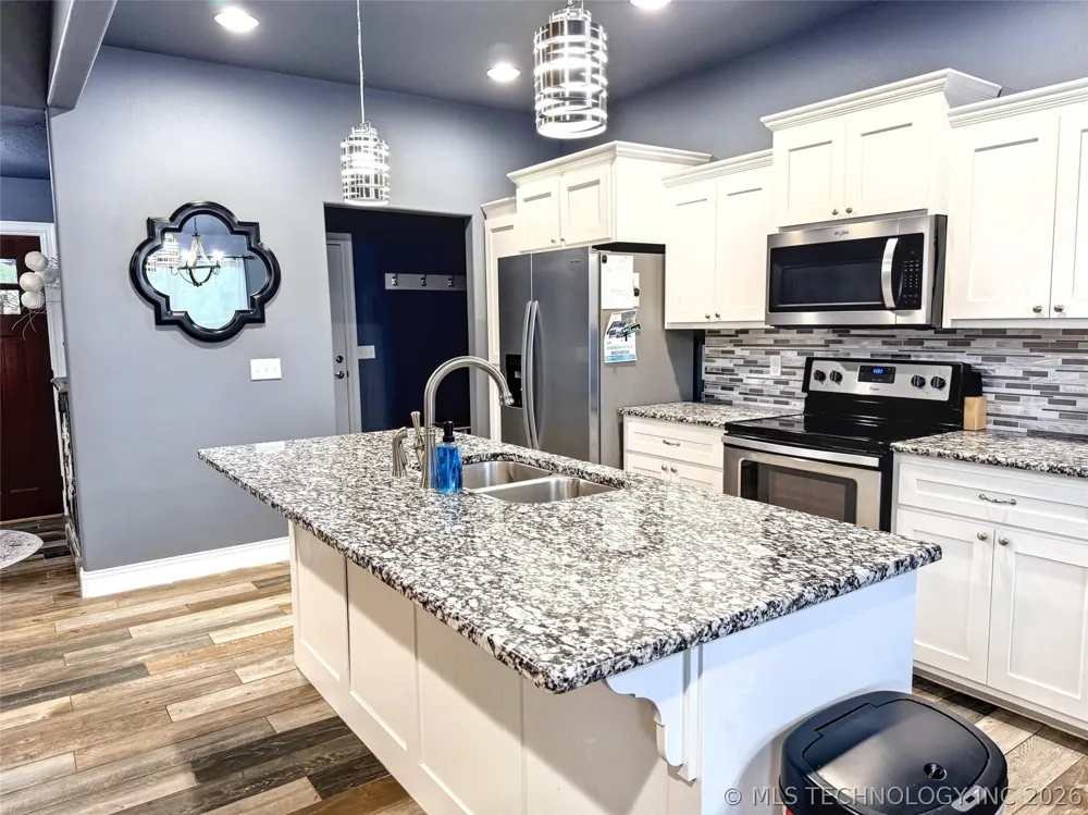 4236 Highland Drive Tahlequah, OK 74464
