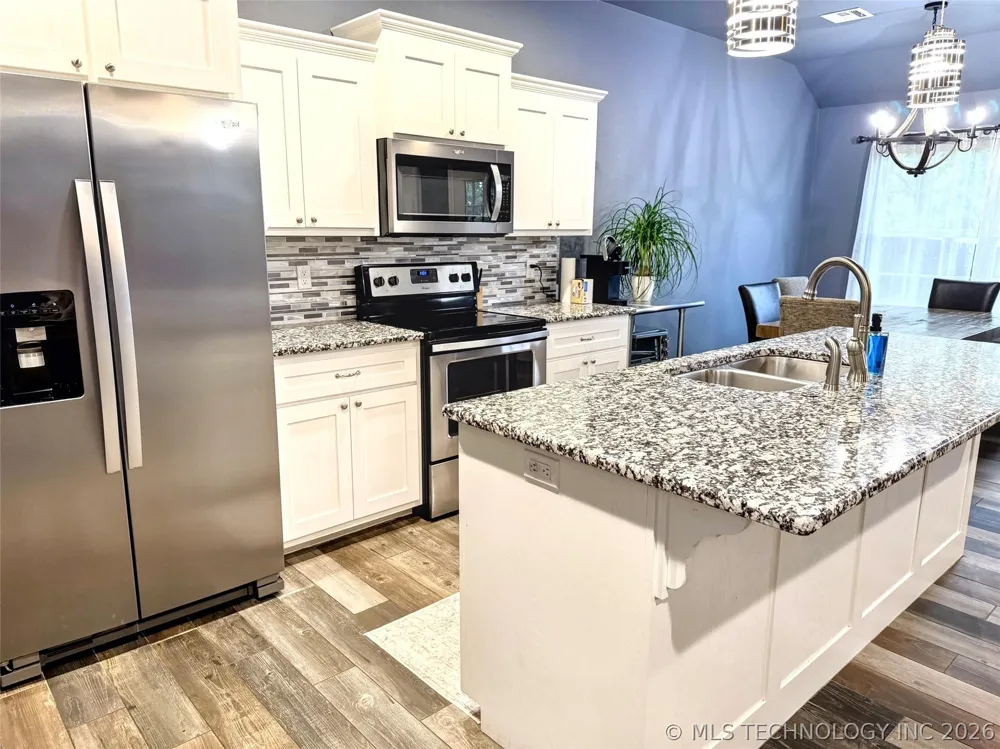 4236 Highland Drive Tahlequah, OK 74464