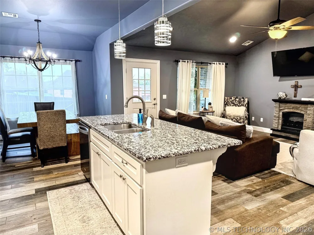 4236 Highland Drive Tahlequah, OK 74464