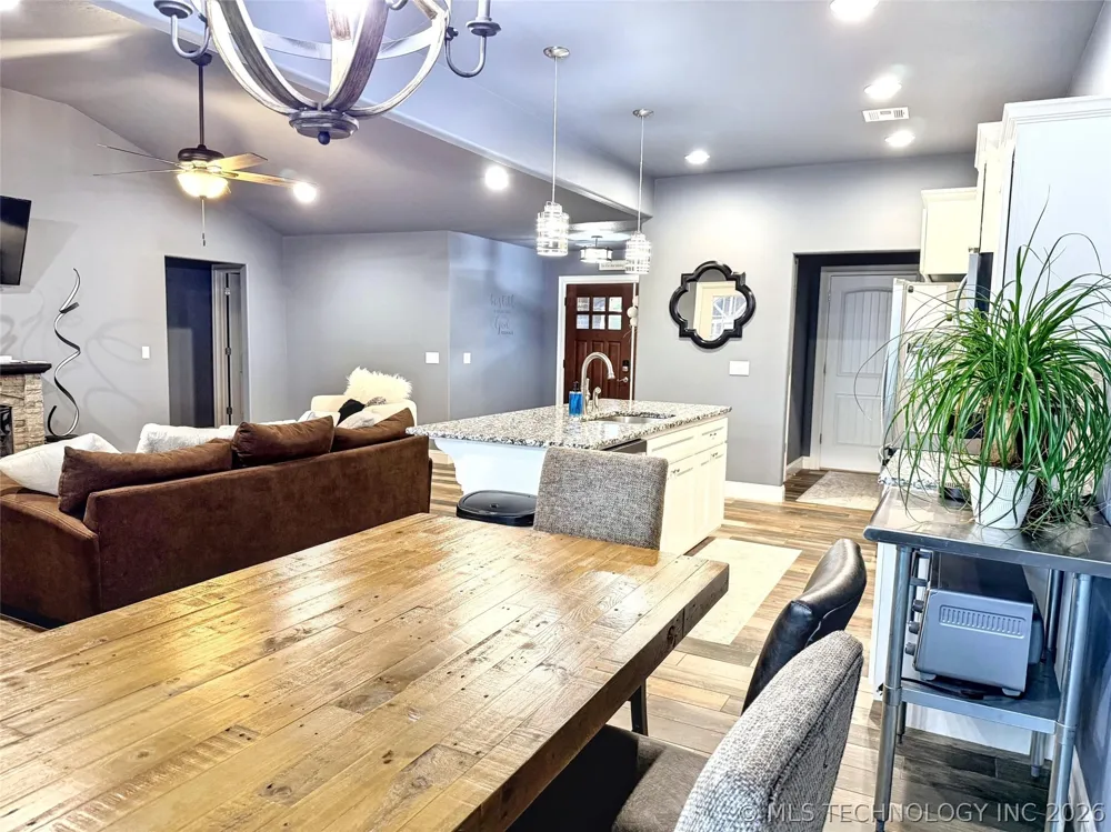 4236 Highland Drive Tahlequah, OK 74464