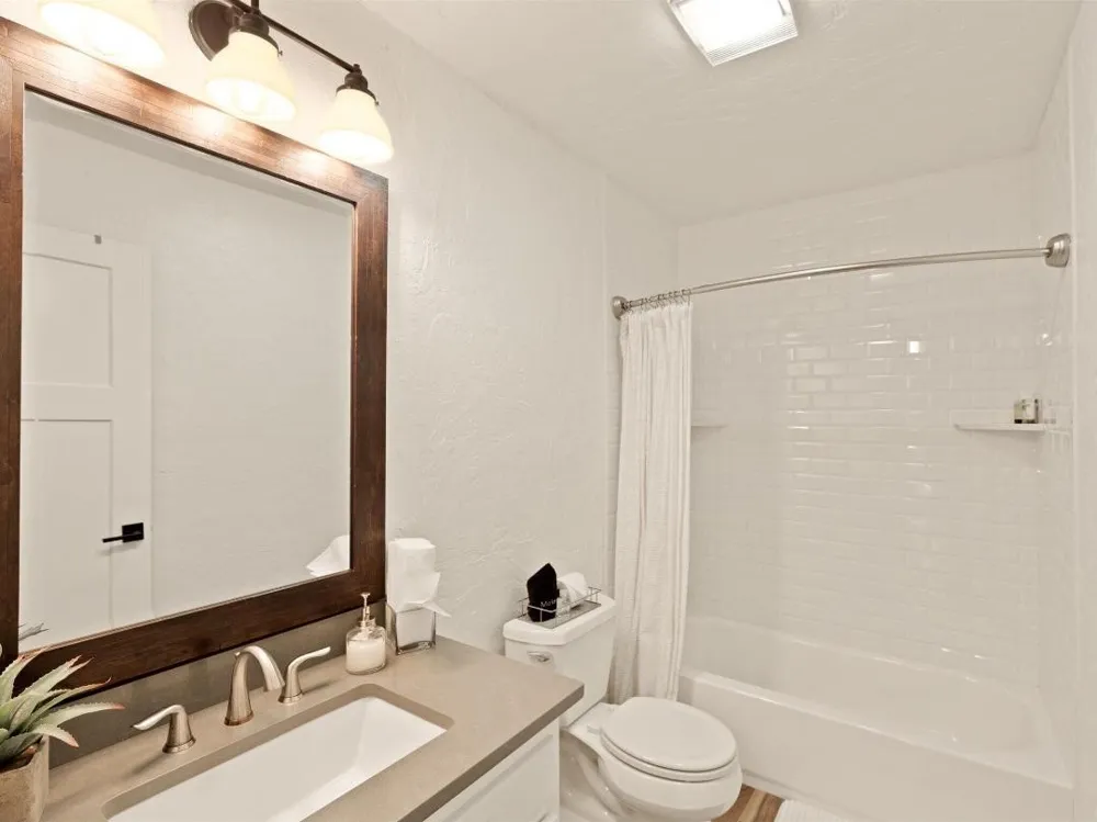 400 Coronados Trail Graford, TX 76449