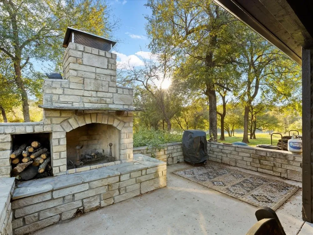 400 Coronados Trail Graford, TX 76449