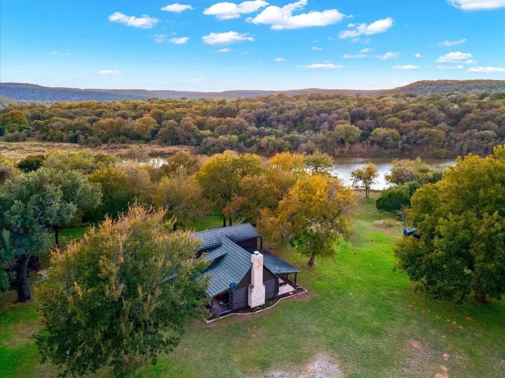 400 Coronados Trail Graford, TX 76449