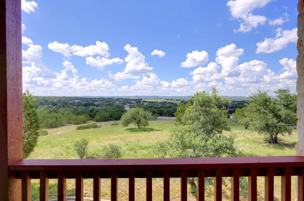 995 Cielo Springs Drive Blanco, TX 78606