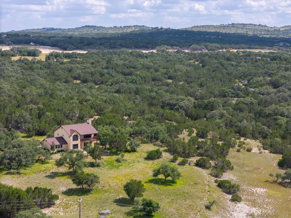 995 Cielo Springs Drive Blanco, TX 78606