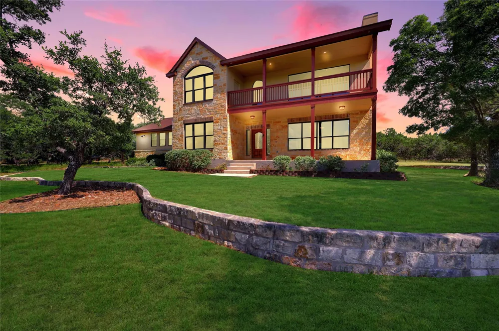 995 Cielo Springs Drive Blanco, TX 78606