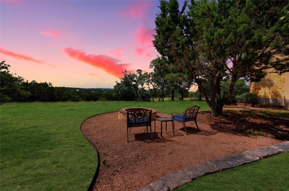 995 Cielo Springs Drive Blanco, TX 78606