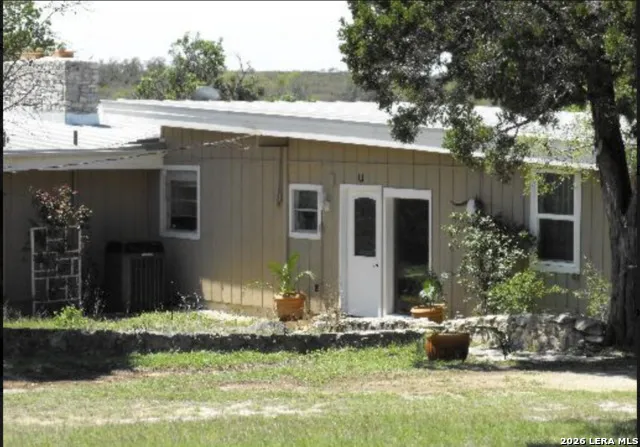 310 County Road 263 Mico, TX 78056