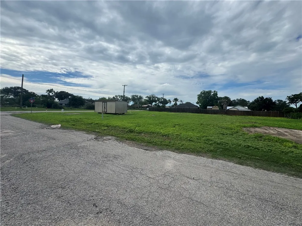 hobbs Alice, TX 78332