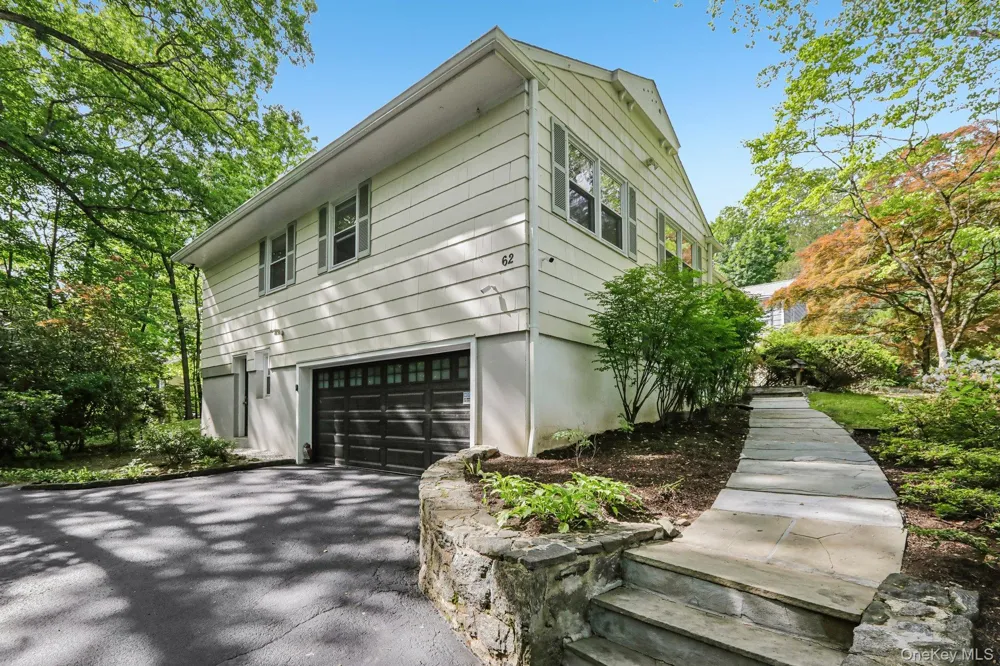 62 Mohegan Road Larchmont, NY 10538