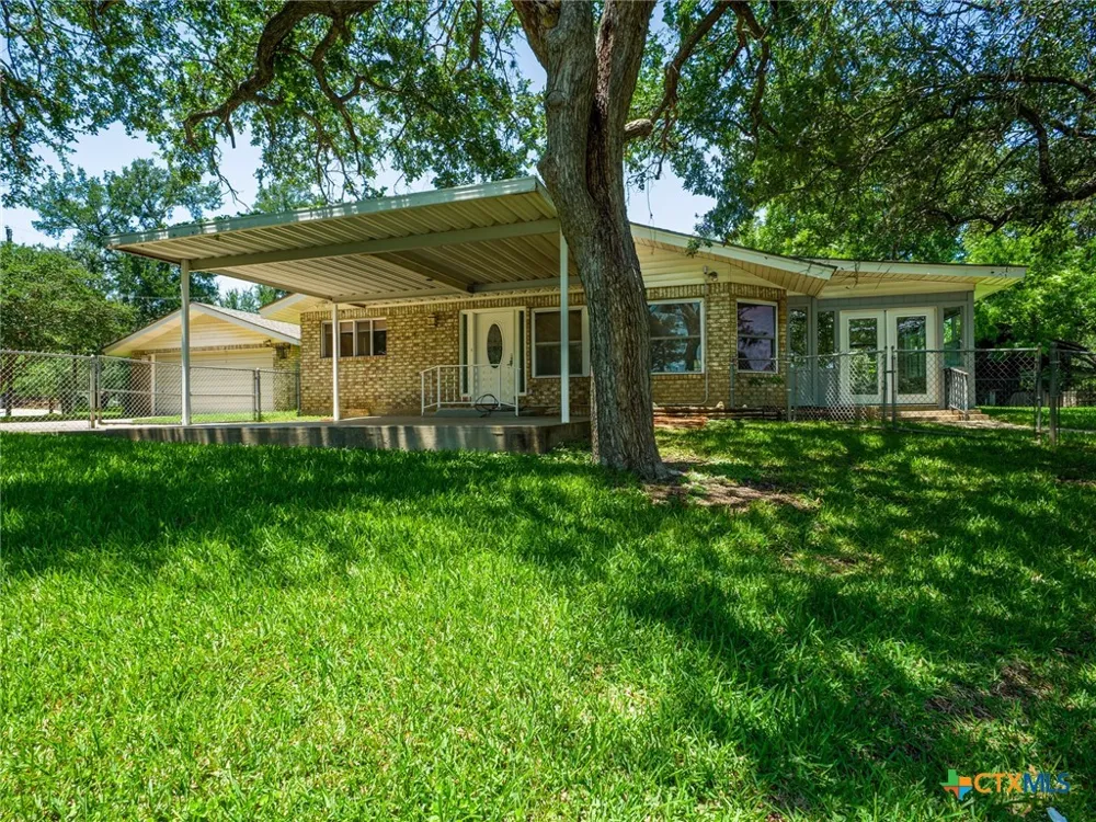 501 Oleander Drive Marble Falls, TX 78654