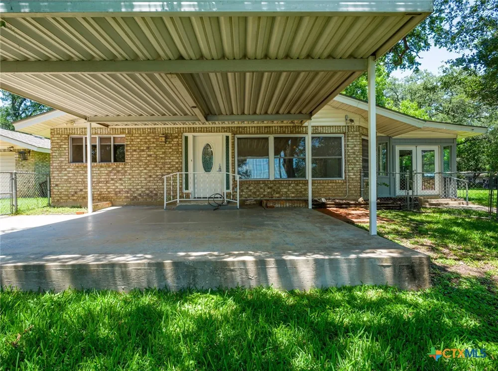 501 Oleander Drive Marble Falls, TX 78654