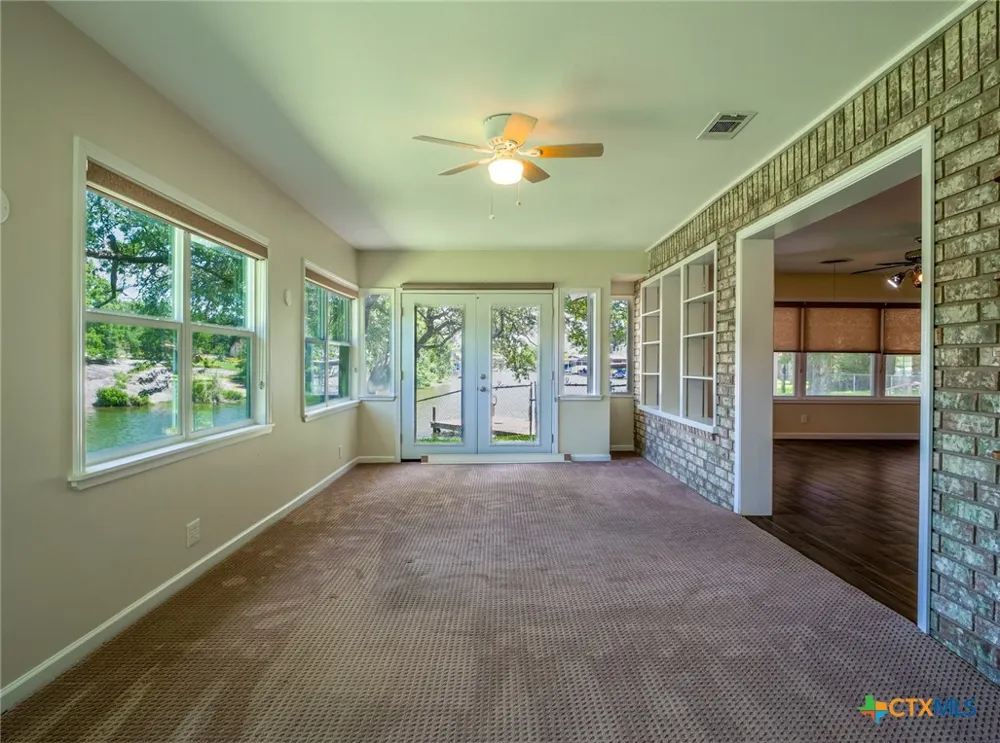 501 Oleander Drive Marble Falls, TX 78654