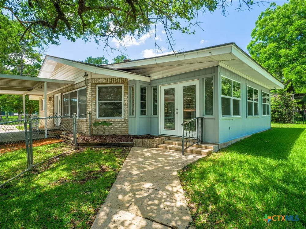 501 Oleander Drive Marble Falls, TX 78654