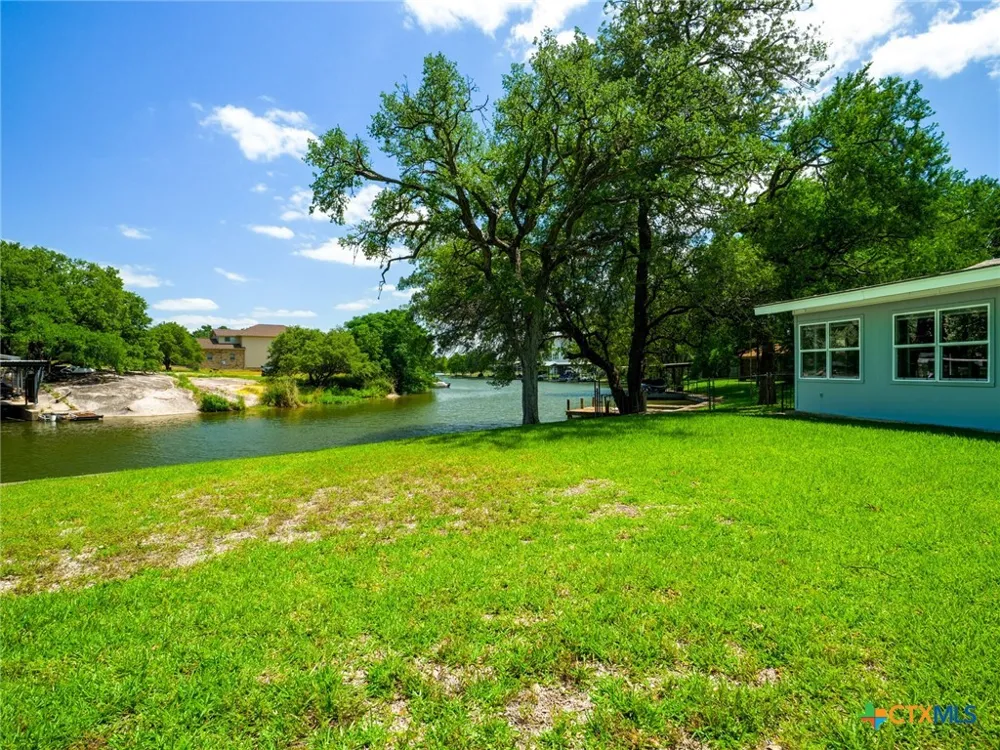 501 Oleander Drive Marble Falls, TX 78654