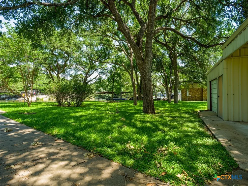 501 Oleander Drive Marble Falls, TX 78654