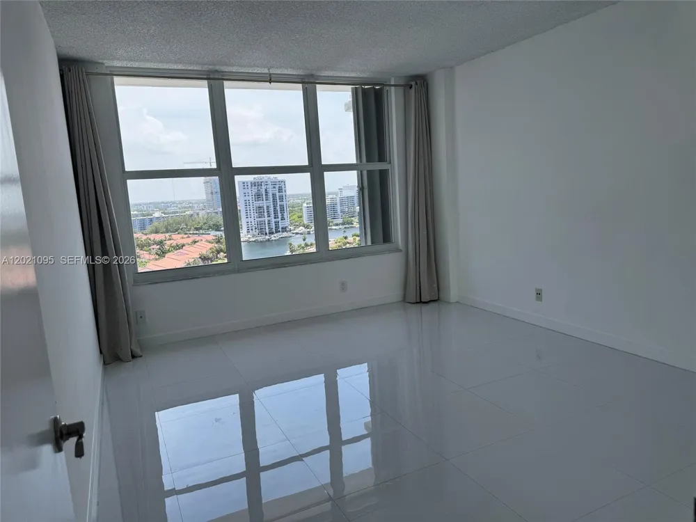 3800 S Ocean Dr #1725 Hollywood, FL 33019