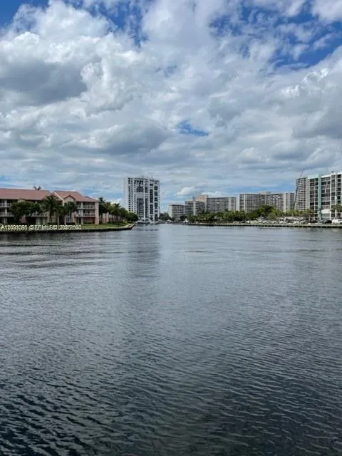 3800 S Ocean Dr #1725 Hollywood, FL 33019