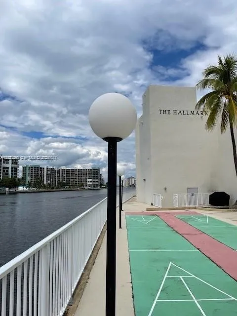 3800 S Ocean Dr #1725 Hollywood, FL 33019