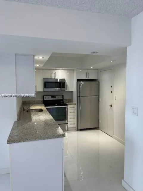 3800 S Ocean Dr #1725 Hollywood, FL 33019