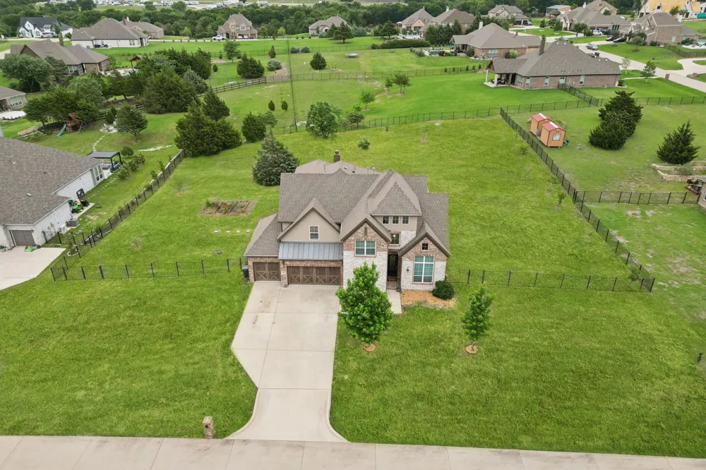2610 Sunset Bay Lane Nevada, TX 75173