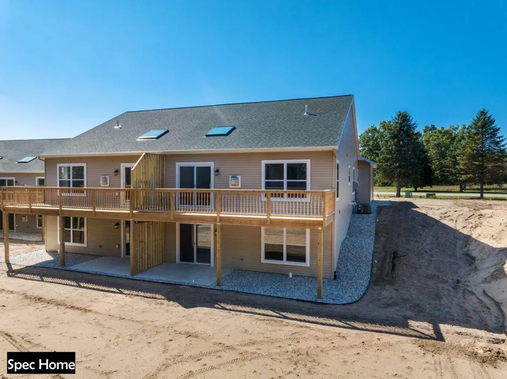 1919 Pine Ridge Drive #7 Manistee, MI 49660