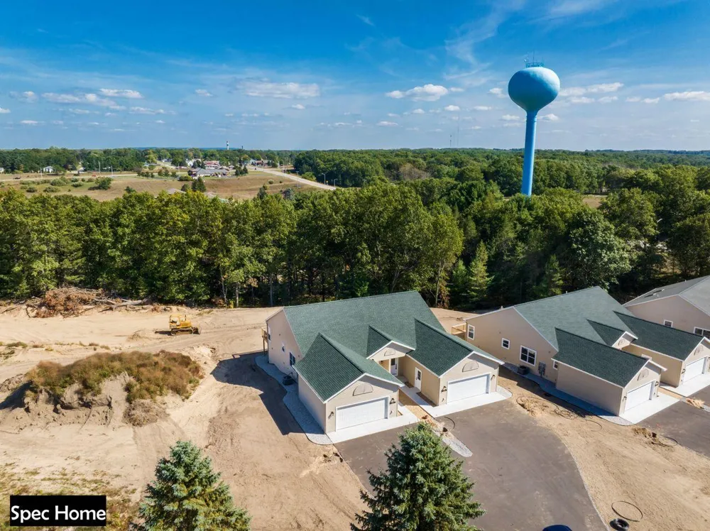 1919 Pine Ridge Drive #7 Manistee, MI 49660