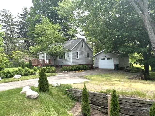 67741 County Road 388 Geneva Township, MI 49090