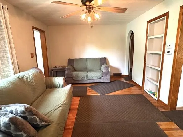 67741 County Road 388 Geneva Township, MI 49090