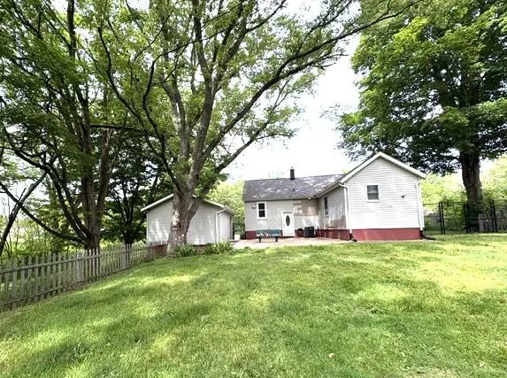 67741 County Road 388 Geneva Township, MI 49090