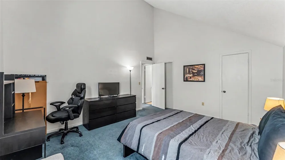 2025 SYLVESTER RD #N305 Lakeland, FL 33803