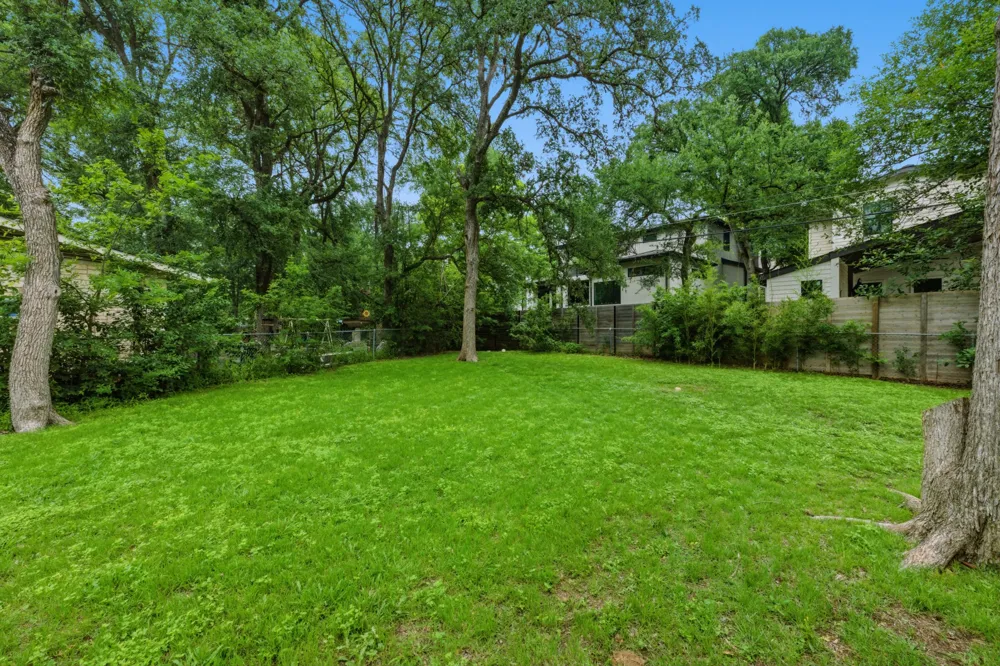 3105 Crestvale Drive