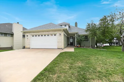 503 Shorewood Circle